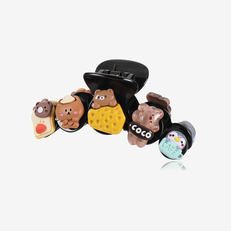 Cute Hairpins At The Back of The Hair Roots Coiled Hair and Shark Clip Headwear