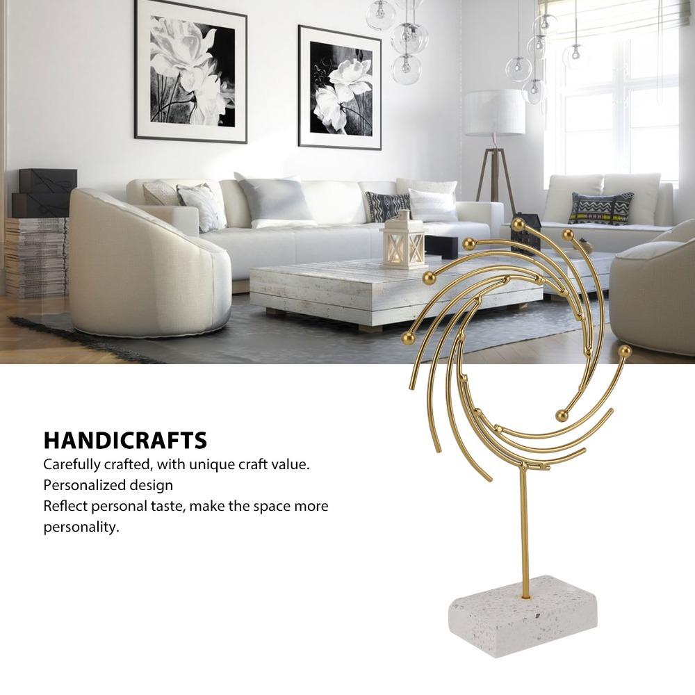 Iron Metal Tabletop Decorative Statue Showroom Desktop Metal Ornament Showroom Interior Decor