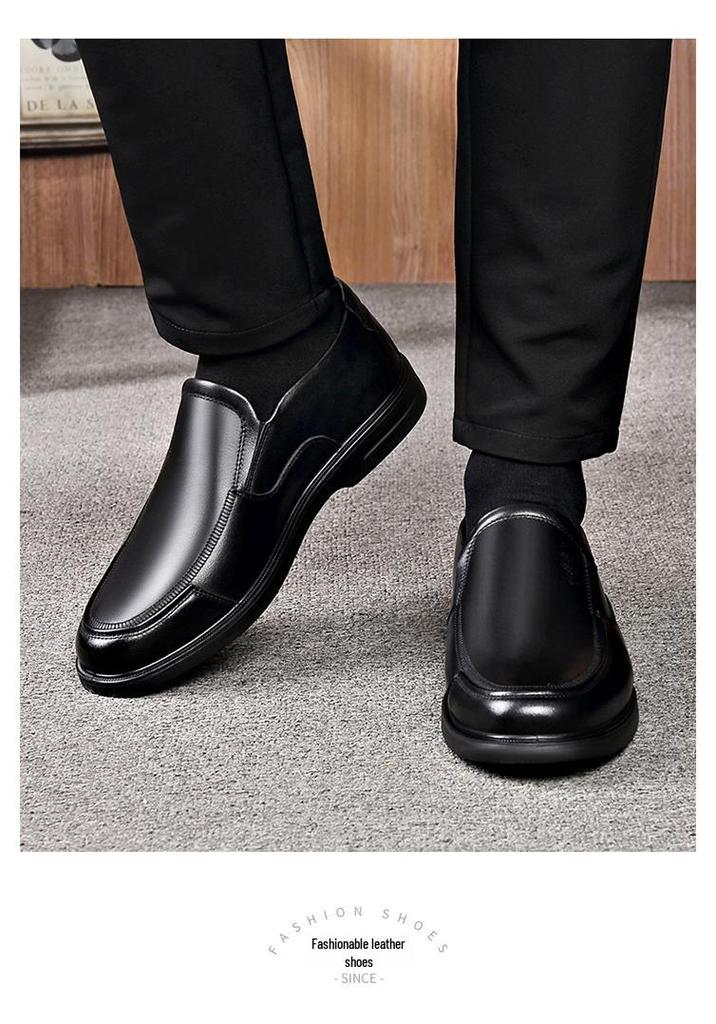 Men's Breathable Genuine Leather Casual Business Shoes - Comfortable, Soft Sole, Four Seasons Style.
