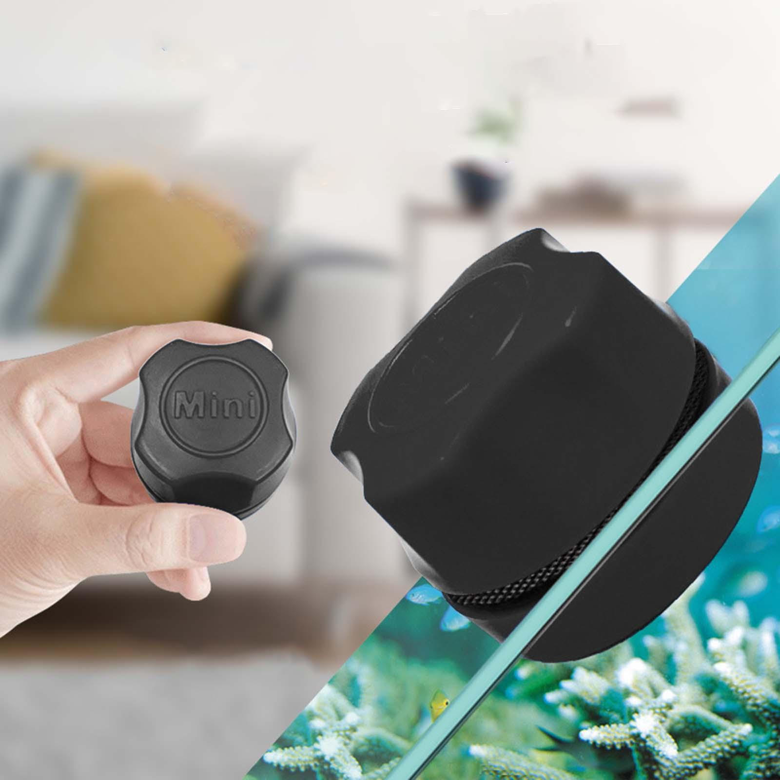 

Mini Magnetic Brush Cleaner Aquarium Fish Tank Floating Algae Glass Scrubber чорний