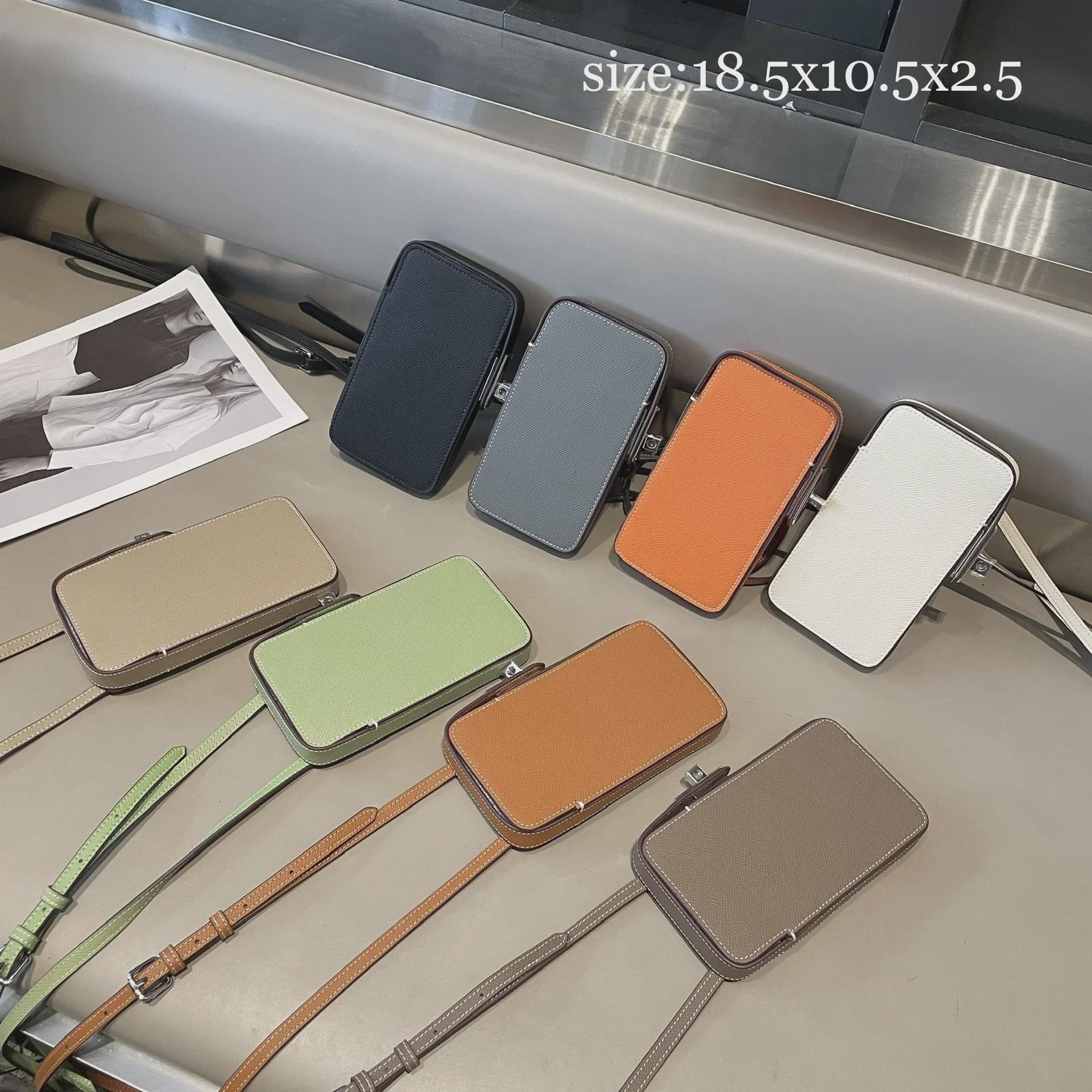 

Women’s Genuine Leather Palm Pattern Crossbody Phone Bag