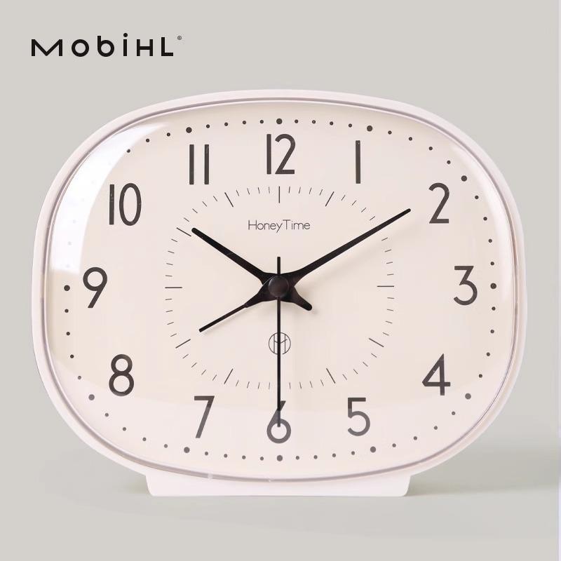 Retro Pendulum Alarm Clock - Silent Desktop Clock for Elderly and Children