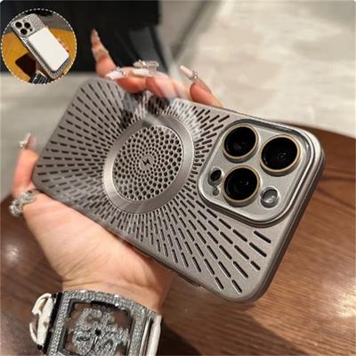 Custodia di lusso per telefono Magsafe dissipa calore per iPhone 12 13 14 15 16 Pro Max Plus magnetica cava antiurto paraurti cover