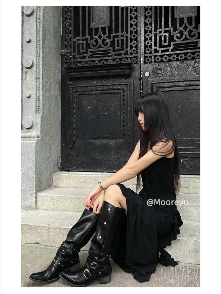 Knight boots for women 2025 Spring and Autumn new item niche long boots retro rivet high top boots for women