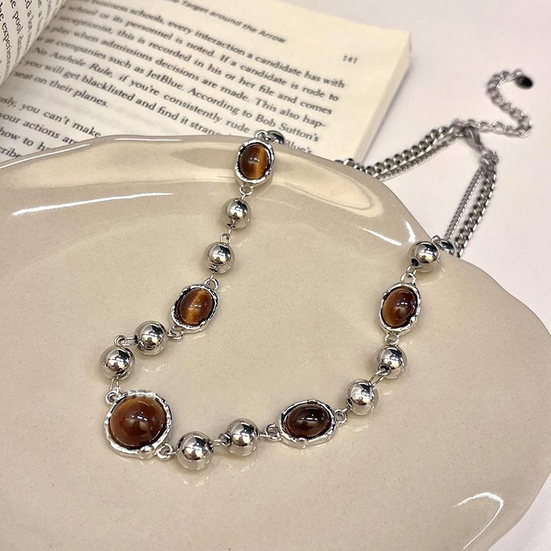 Vintage Maillard Y2K Pendant Necklaces for Women Punk Tiger Eye Stone Round Beads Tassel Necklace Clavicle Choker Jewelry Gifts