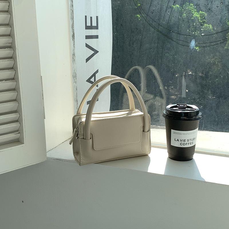 IELGY Women's Textured Handbag, Korean Retro Messenger Bag