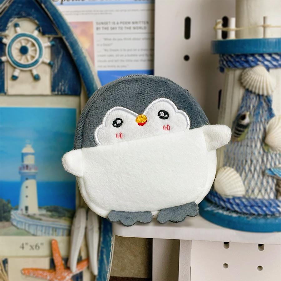 

Cartoon Cute Little Penguin Plush Bag for Lipstick, Data Cable, or Coins - Perfect Festival Activity Gift. About 9*8.5*4cm
