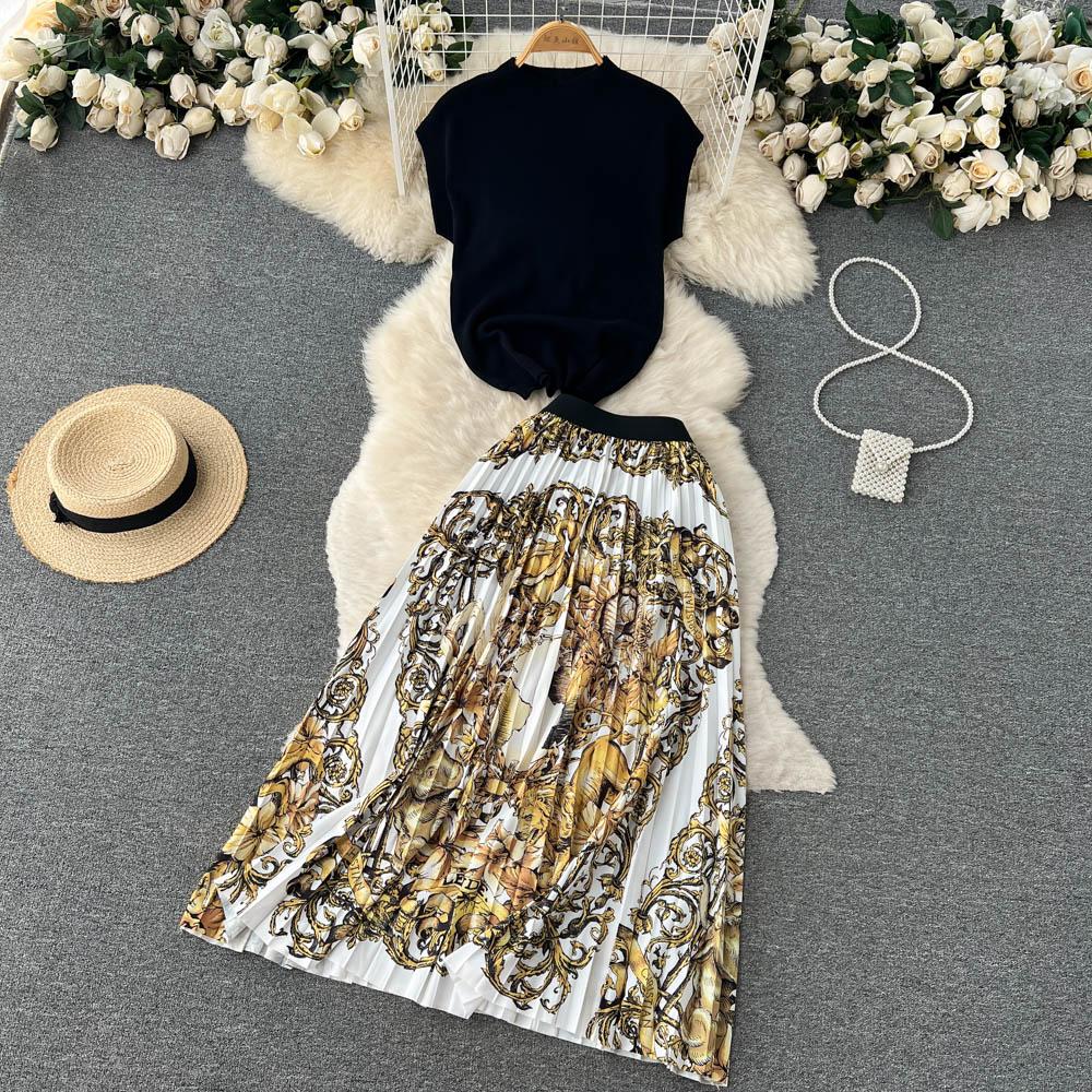 Ethnic Style Two-Piece Suit Women's Summer Temperament Short T-Shirt Top Printed High Waist Pleated Skirt