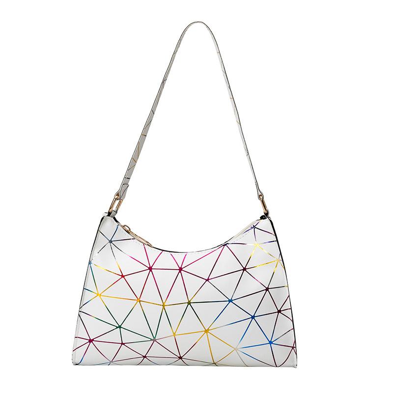Simple Bag with Versatile Carry Options