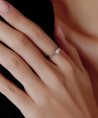 Helene Jewelry Silver 925 Half Heart Cubic Miss Ring (D Type)