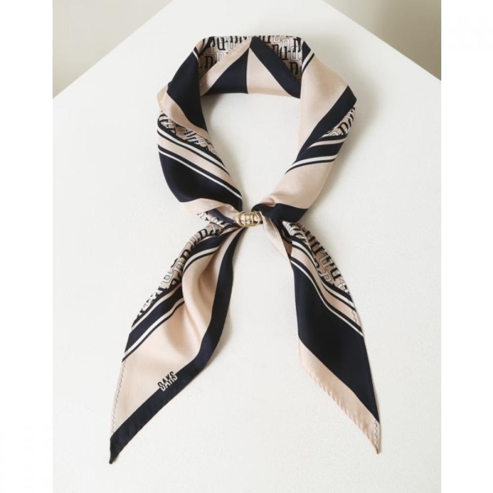 Dcsc5f813n2 [Silk 100 ] Navy Dd Pattern Silk Square Scarf  Ring Set 