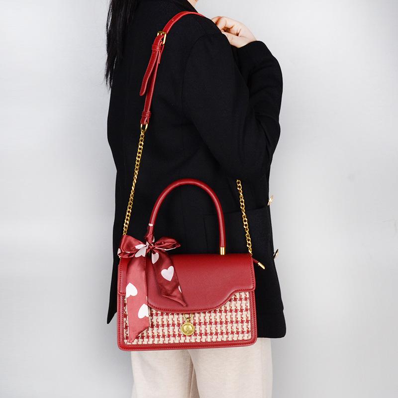Red Knot Bag Fashionable Portable Women's Bag Versatile Messenger Shoulder Bag for Girlfriend and Wife