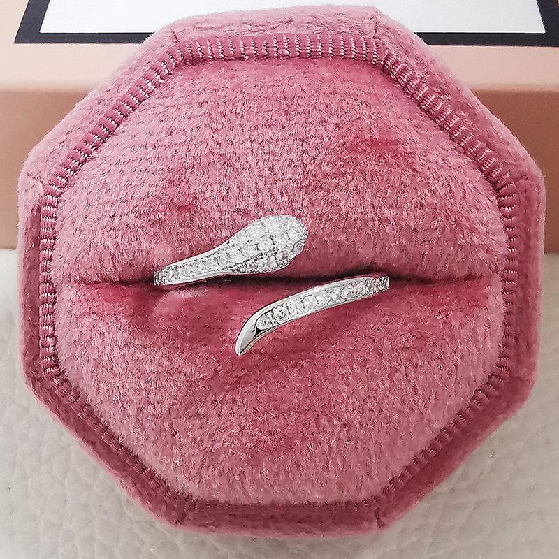 European & American Chic Adjustable Ring: Niche Luxury Style for Women