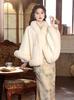 Châle Cape en Fourrure pour Mariée d'Hiver - Cardigan Blanc pour Mariage ou Demoiselle d'Honneur.