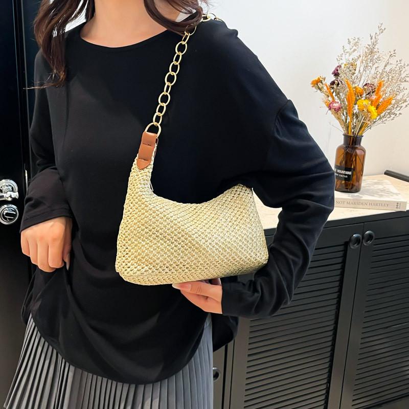 Woven Trendy Small Square Bag With Zipper Closure And Inner Phone Pocket For Daily Use