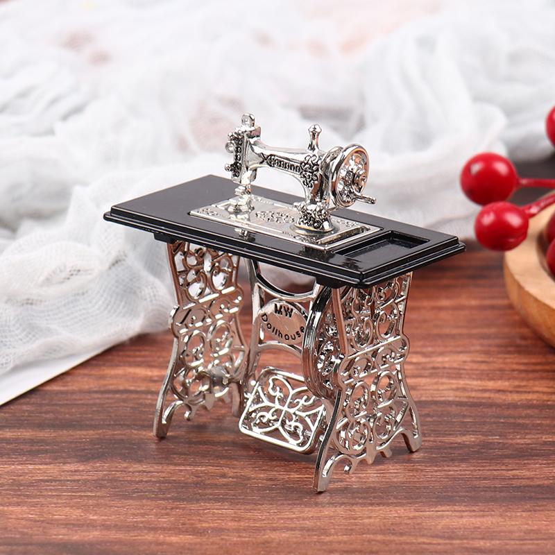Kids Dollhouse Decor Miniature Furniture Wooden Sewing Machine Accessories For Dolls House Toys For Girls