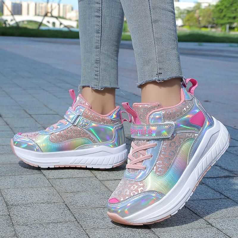 

Обувь Runaway Shoes Four Wheels Girls Pulley Shoes Student Girls Fashion Deformed Skating Roller Skating Sneakers Burst Shoes 29