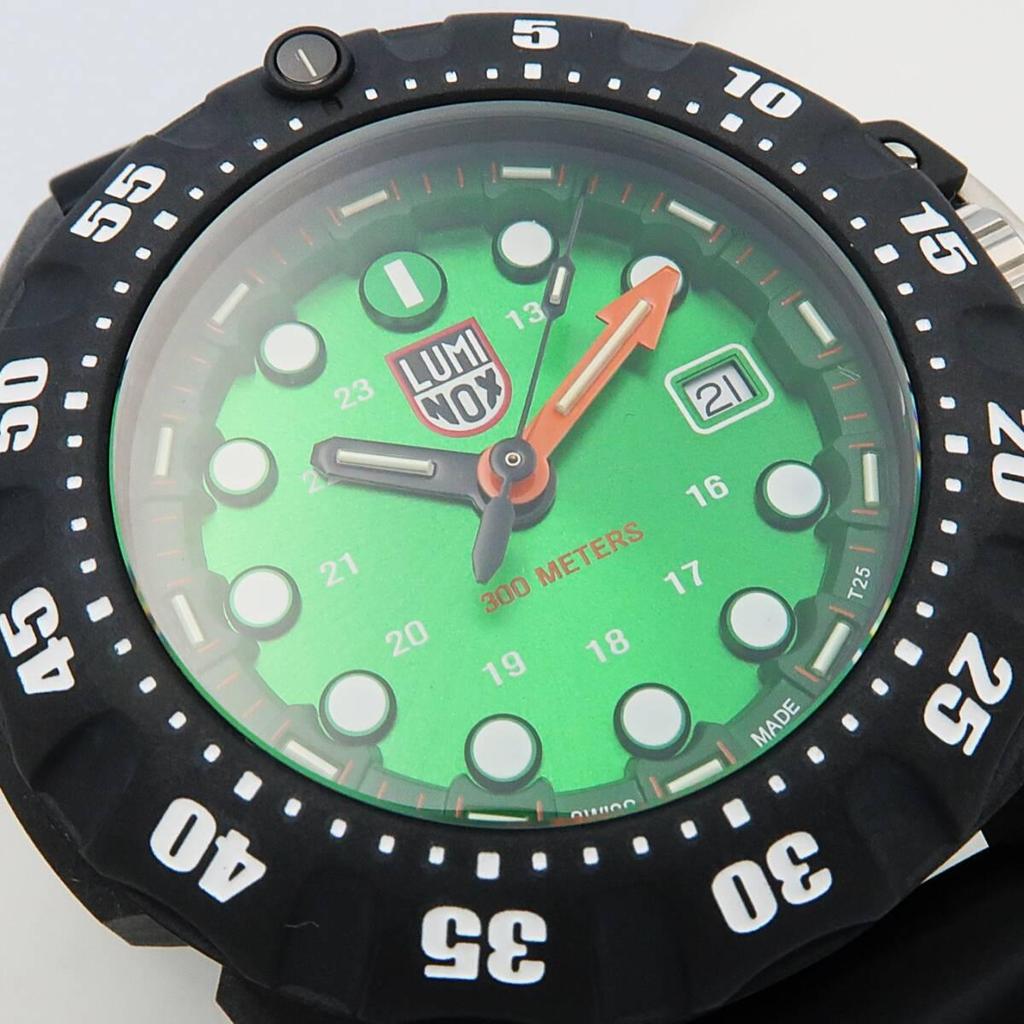 Used Luminox Luminox XS.1567 DEEP DIVE Deep Dive Military Diver's Watch