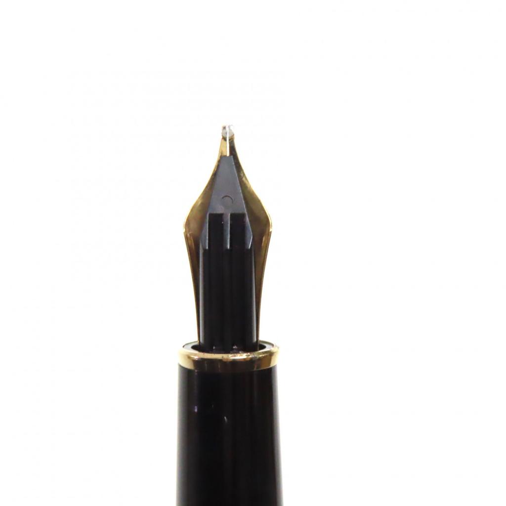 Great MONTBLANC fountain pen Meisterstck Classic white star Black gold 14K mens Used