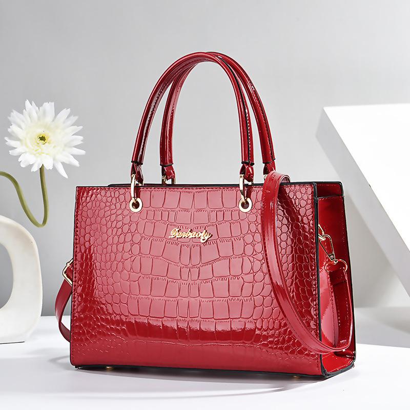

Fashion Handbag Simple To Use Shoulder Bag Foreign Style Latest Crossbody Bag Big Capacity Female Bag Crocodile Print Mother Bag .