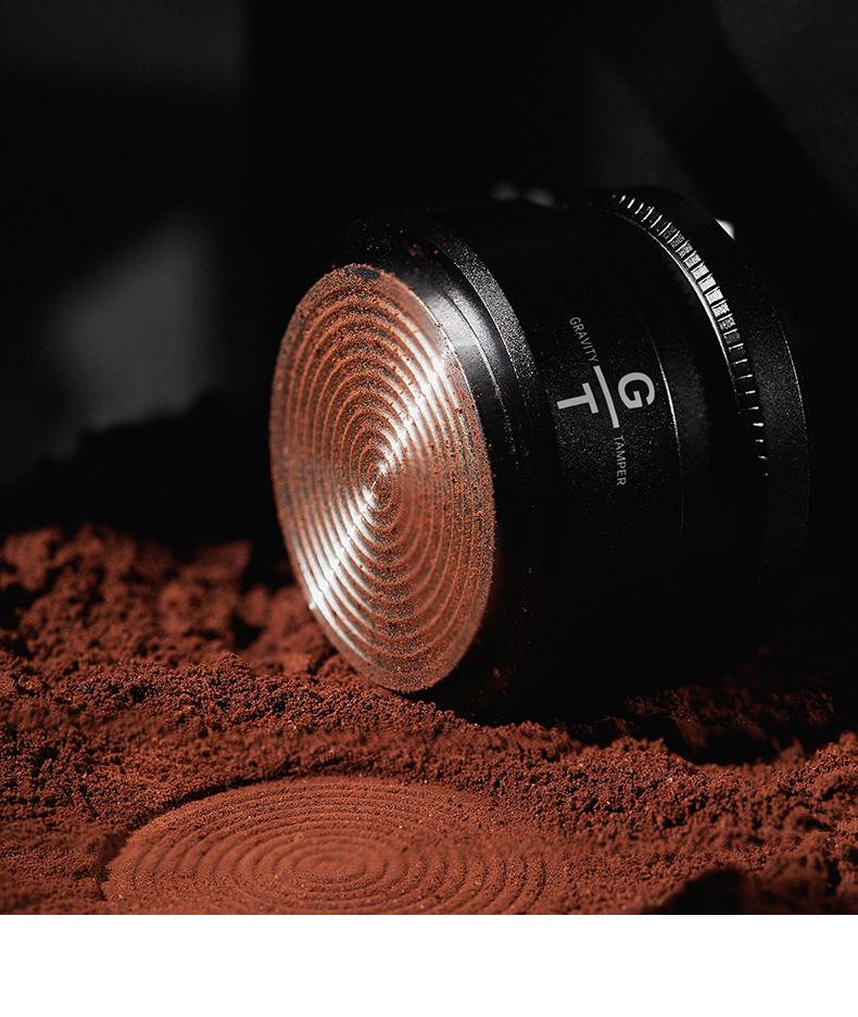 MUVNA Espresso tamper V2, pomalu se vracející kávový tamper s nerezovou vlnitou základnou pro portafiltry 51 mm / 53 mm / 58 mm