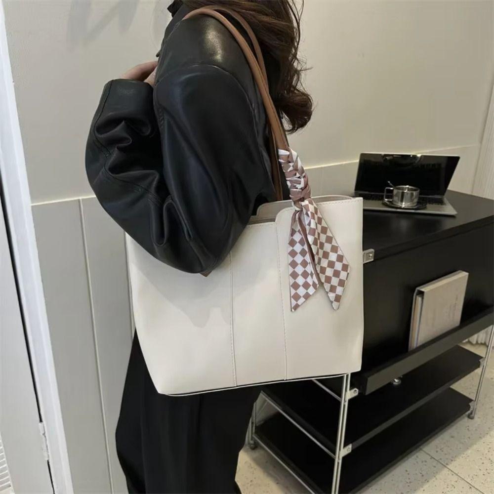 Commuting PU Leather Shoulder Bag French Style New Design Tote Bag Retro Underarm bag  Travel