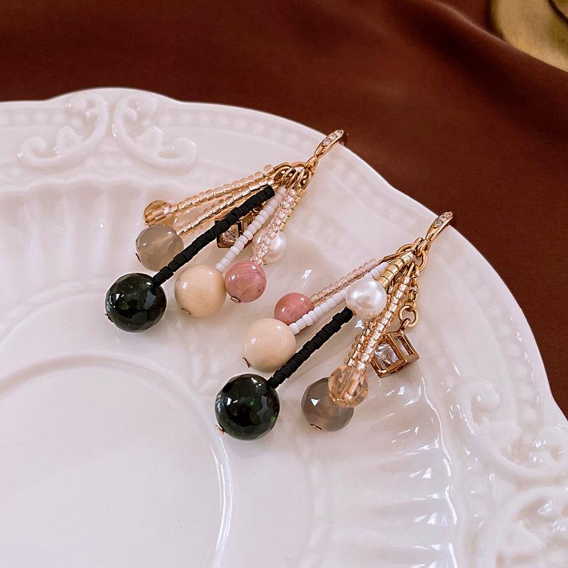 Серьги-гвоздики с бусинами из риса контрастных цветов, искусственный агат, геометрические серьги-крючки, персональные серьги для подчеркивания темперамента