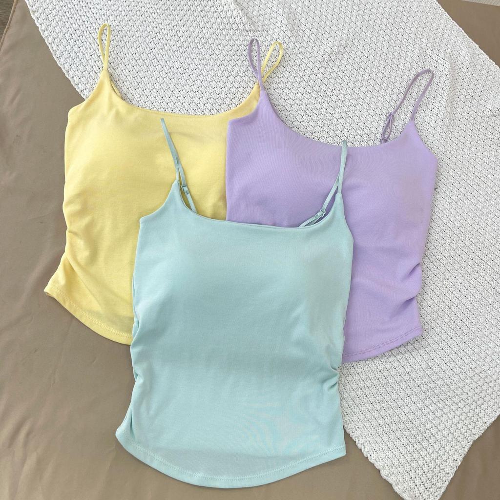 Maiou din bumbac premium RC: Vestă Slim-Fit pentru Femei cu Cupe la Piept pentru un Aspect Dulce și Versatil