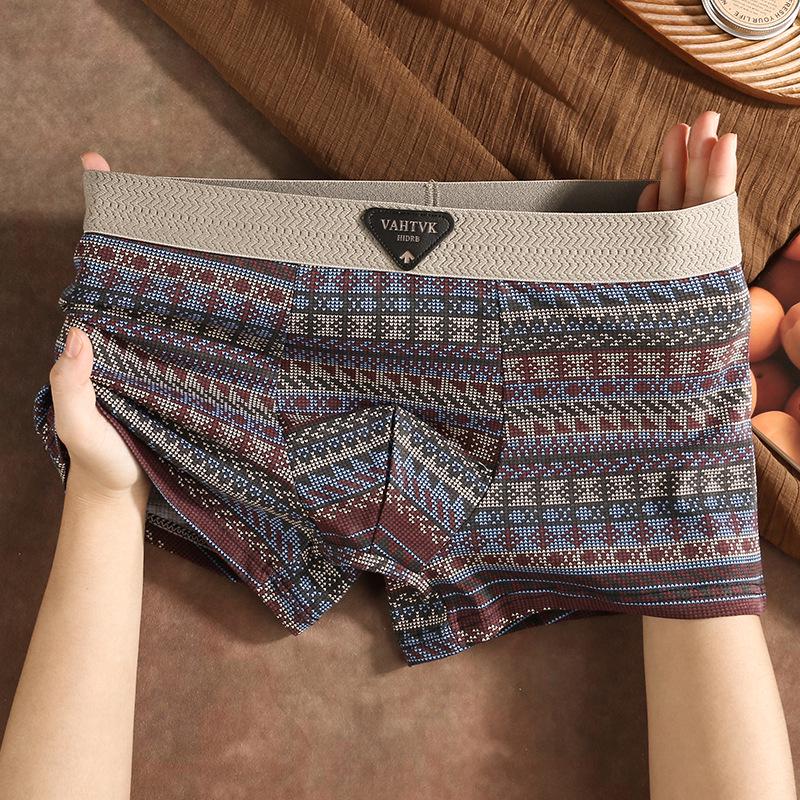 Ethnic Style Men's Pure Cotton Boxer Briefs - Comfortable, Breathable, Mid-Rise Trunks In American Light Luxury Design