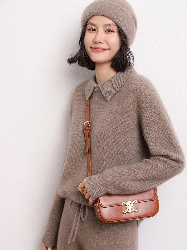 Women's Solid Color Lapel Cashmere Sweater - 2026 Autumn/Winter Collection, Gentle Style, Loose Fit, Slimming, Warm Knit Base Layer.