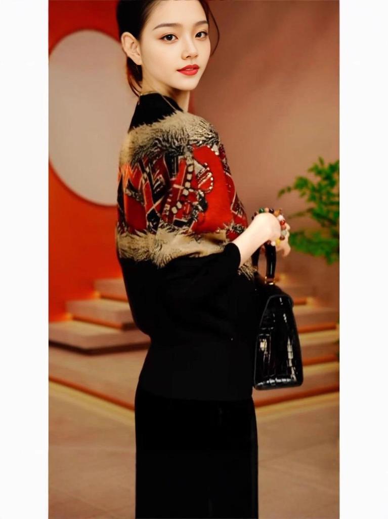 Women's Double-Sided Fleece Shirt - Stylish, Printed, Loose Fit, Slimming, Elegant Autumn/Winter Top, Age-Reducing and Versatile.