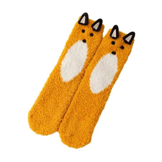 1 pár spacích ponožek kreslený zvířecí design zesílený korálový samet teplé zimní ponožky střední délky protiskluzové vnitřní zimní ponožky