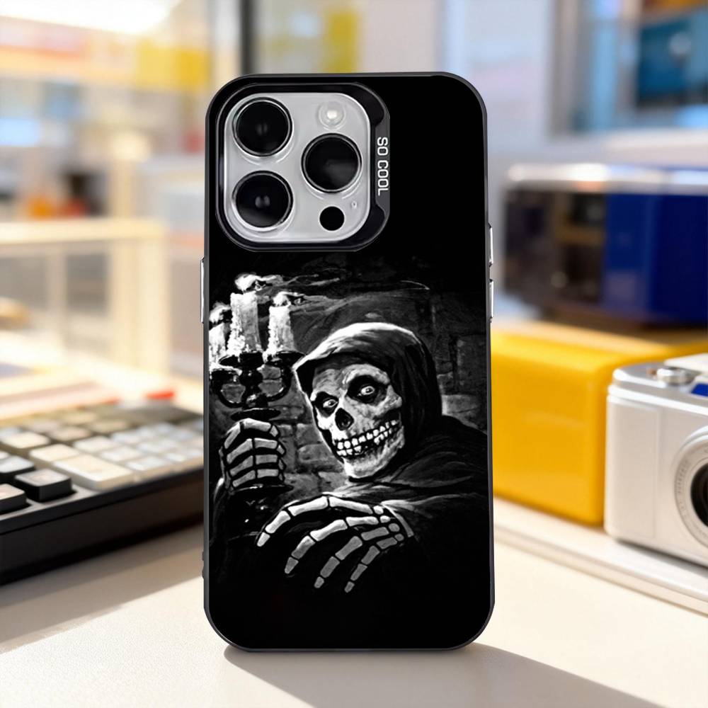 

Skull M-Misfits Rock Cool Phone Case For iPhone 17,16,15,14,13,12,11,Pro,XS,Max,Plus,Mini,SE4,E IMD Matte Black iPhone15