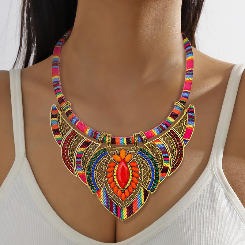 Trendy Colorful Ethnic Bohemian Necklace with Braided Rope and Inlaid Diamonds