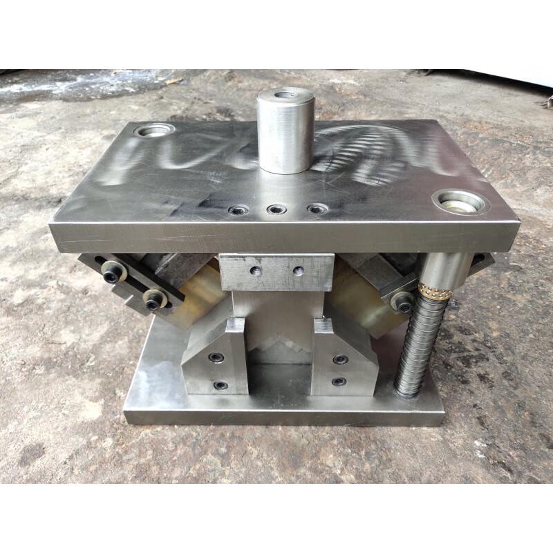 Jundingying Multi-purpose Stamping and Punching Die Kit