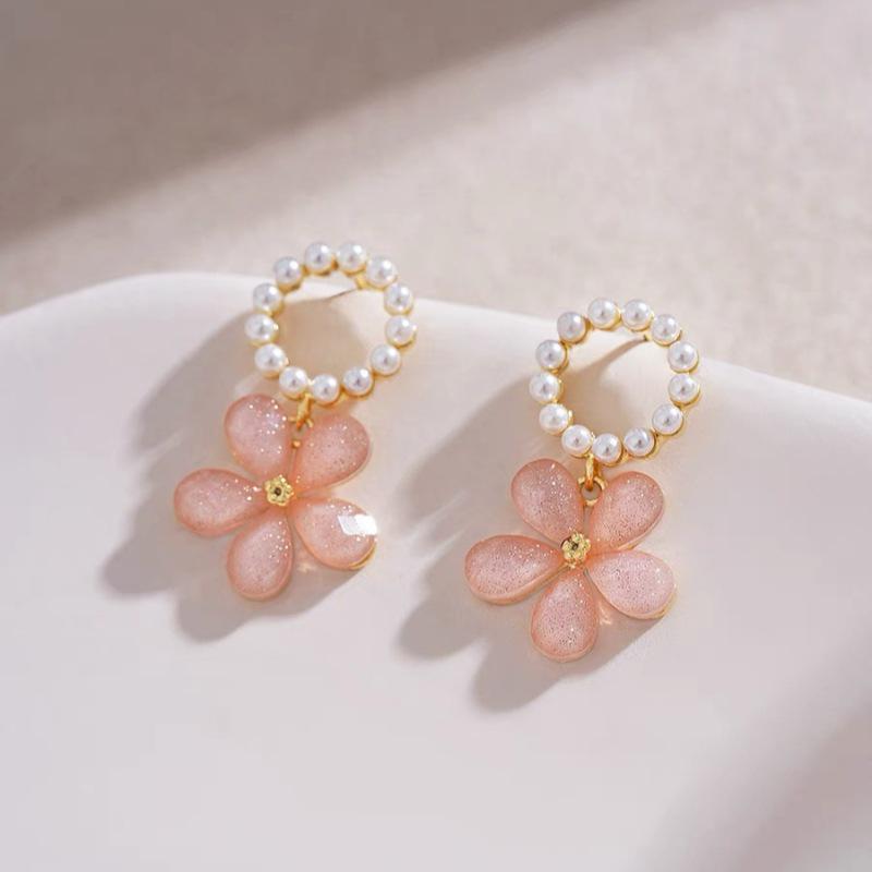 Schatzmädchen: Elegante florale Ohrstecker - Inspiriert von Korea & Japan, frisches und süßes Design für Damen