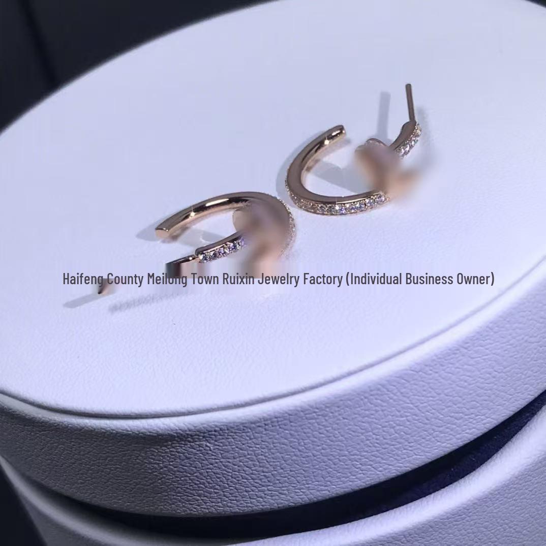 Серьги-гвоздики Cartier из розового золота 18 карат для женщин - Универсальные модные украшения