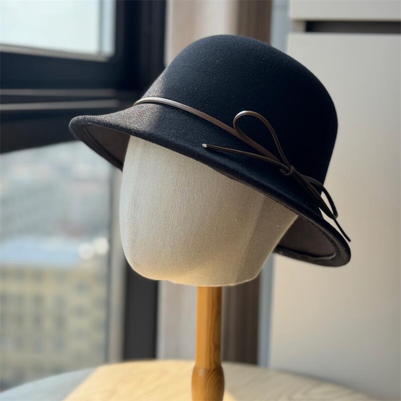 Autumn and winter French Hepburn style golden top hat children breathable crimping temperament fashionable versatile face small bucket hat tide