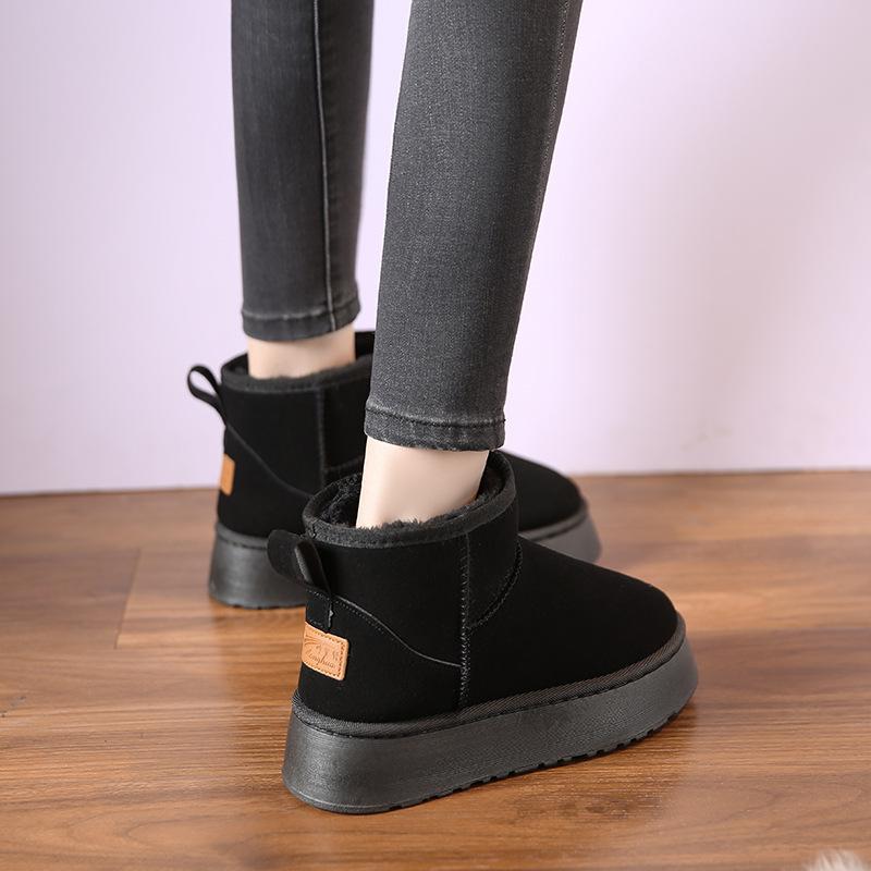 Snøstøvler med tykk såle for kvinners vinter 2025 ny stjerne med samme fløyelstykk vanntett muffin kort skafthøyde økende bomullssko