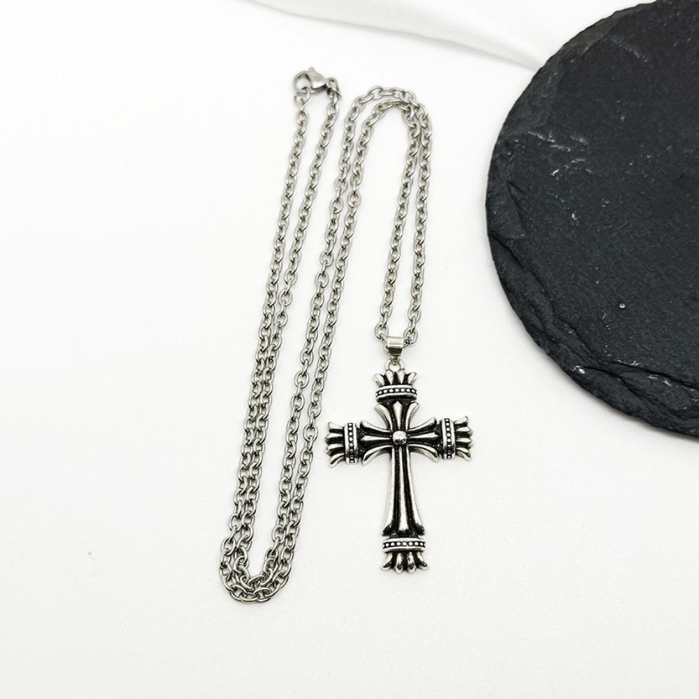 European and American Retro Engraved Cross Necklace, Men's Trendy Men's Ruffian Handsome High-end Thai Silver Crown Pendant