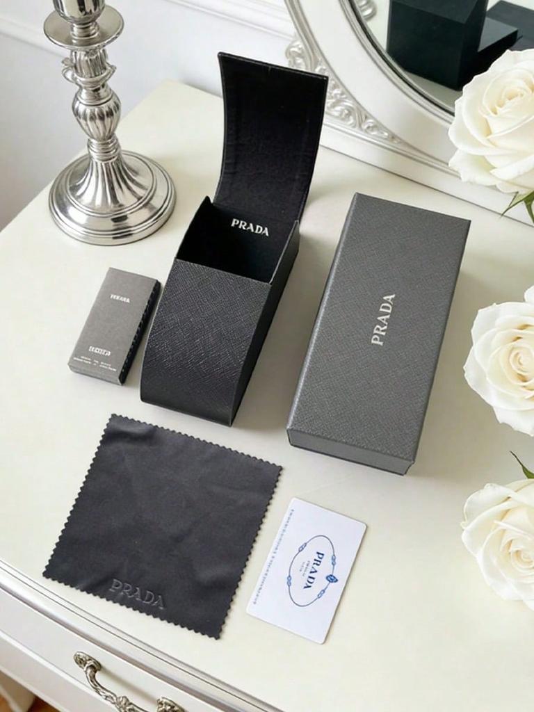 Prada Schwarzes PU-Leder Brillenetui