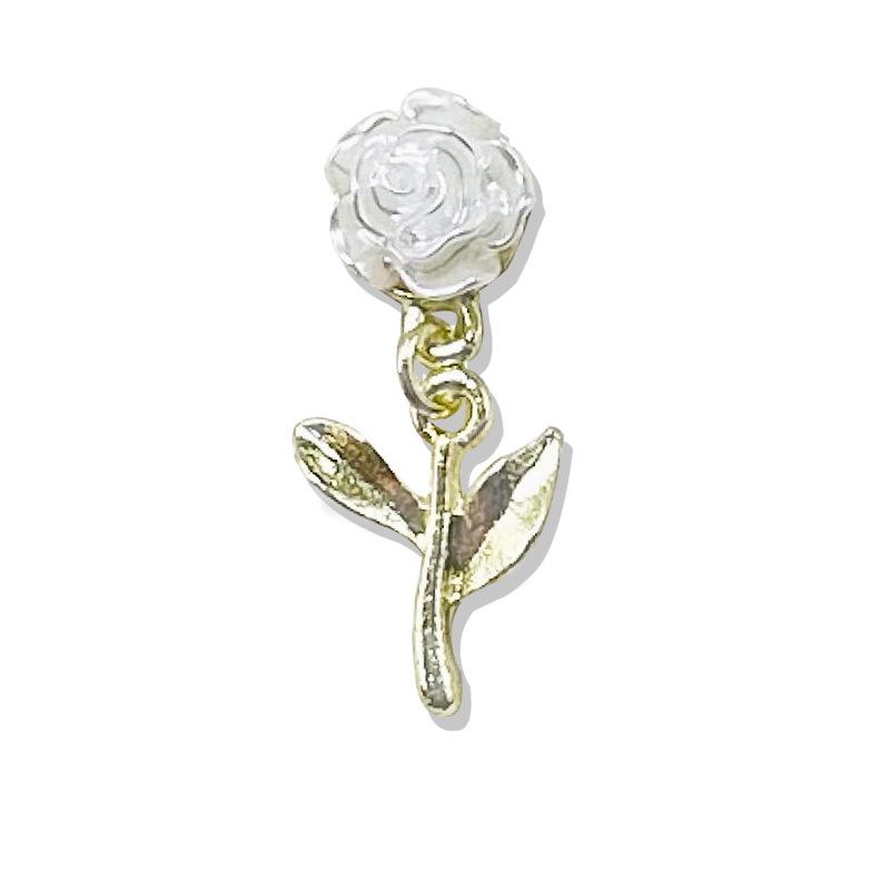 Trending Nail Art Alloy Camellia Pendant: Drip Oil Love, Black & White Rose, Color Edge Flower, Tassel Nail Diamond.