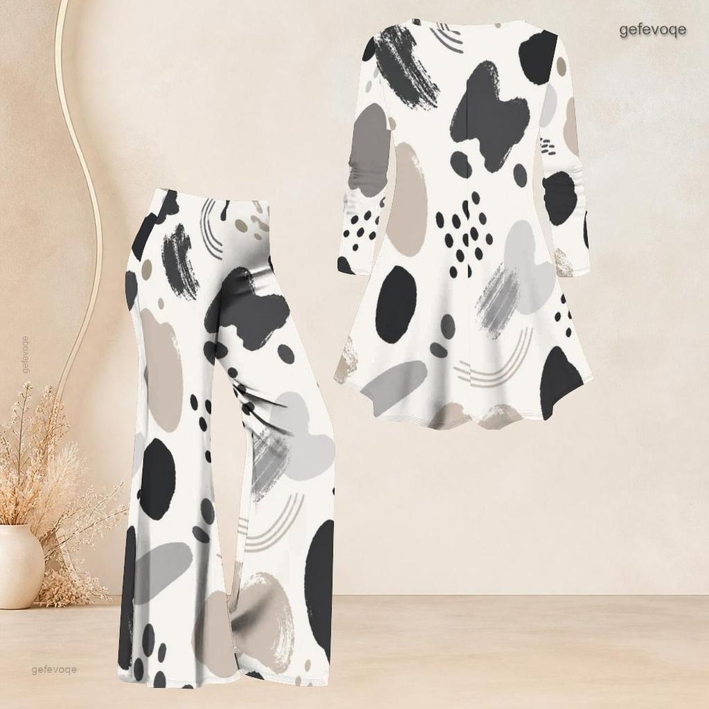 Women Plus Size V Neck Three Quarter Sleeve Printed Flared Top And Flared Pants Two Piece Set