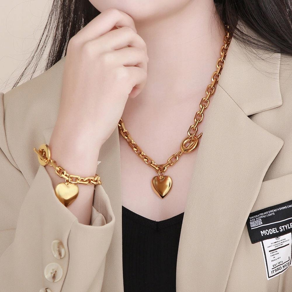 Beautiful Golden Heart Key Necklace Chain Fashionable Elegance And Chic 45 Cm