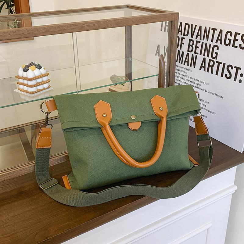 Leisure Commuting Large-capacity Canvas Bag Niche Design Messenger Bag New Versatile Portable Tote Bag