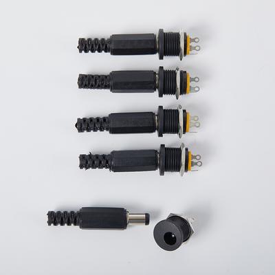 5 Stück Stecker + 5 Stück DC022 Buchse Einbaubuchse Schraubmutter Panelmontageanschluss 5,5*2,1 mm DC 12 V