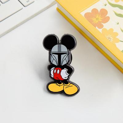 Fictional Character Badge: Sci-Fi Movie, Cartoon, & Fantasy Novelty Brooch