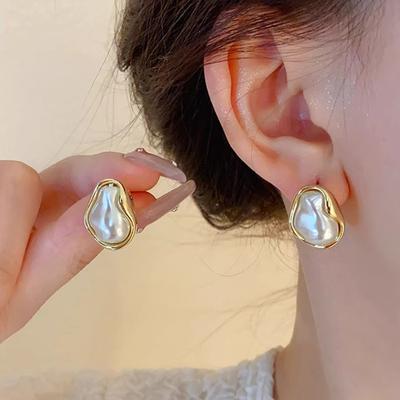 Geometric Irregular Round Metal Pearl Earrings for Women Minimalist Style Personality Earrings Trendy Jewelry Gift