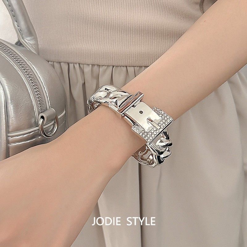 

Ежедневный подходящий браслет бриллиантовый браслет женские аксессуары браслет женский легкая роскошь меньшинство винтажный браслет легкая роскошь сексуальный модный A silver