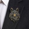 Vintage Rhinestone Wolf Brooches for Women Unisex Animal Pins Friend Event Party New Gifts Jewelry Decoration Accessories